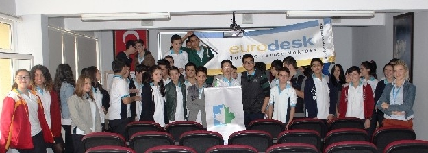 Genç-iz Bilgilendirme Toplantıları Devam Ediyor