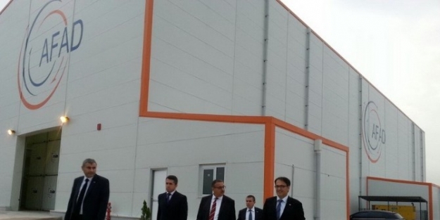 Vali Su, Afet Hizmet Binasını İnceledi