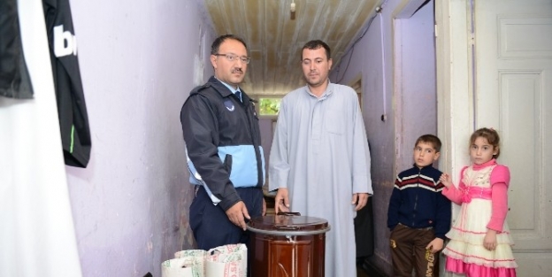 Çorum Belediyesi’nden Mültecilere Soba Yardımı