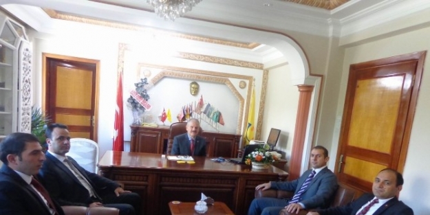 Ak Parti’den Ptt’ye Nezaket Ziyareti