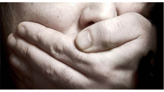 Üzerindeki kıyafetleri yırtılmış halde bulundu