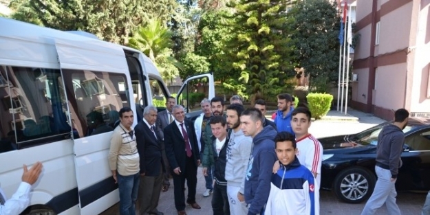 Adana Gençlikspor Hentbol Takımı Umutlu Gitti