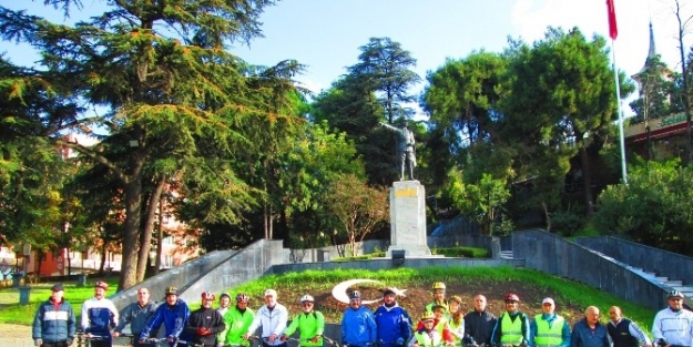İzmit’te Bisiklet Turları Devam Ediyor
