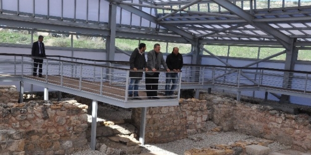 Başkan Baş, Hadrianoupolisi İnceledi