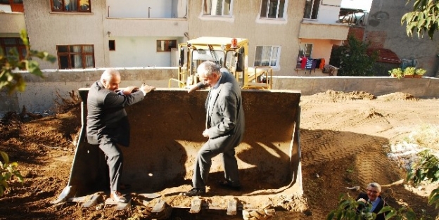 Başkan Şahin, İspanya’dan Döndü