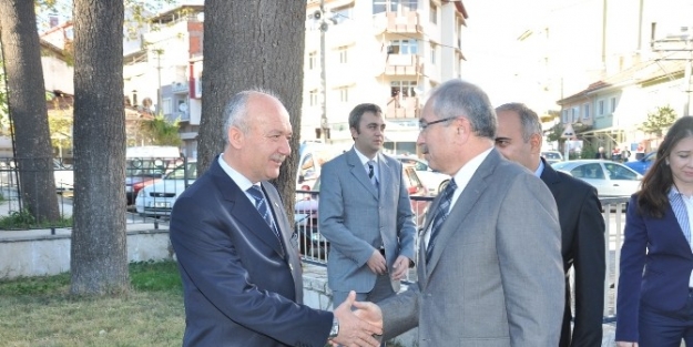 Balıkesir Valisi İlçe Ziyaretlerine Başladı