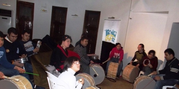 Ritim Grubu Çalişmalara Başladı