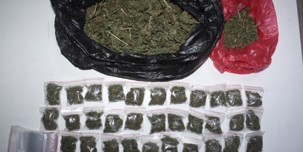 Fırından müşterisine esrar