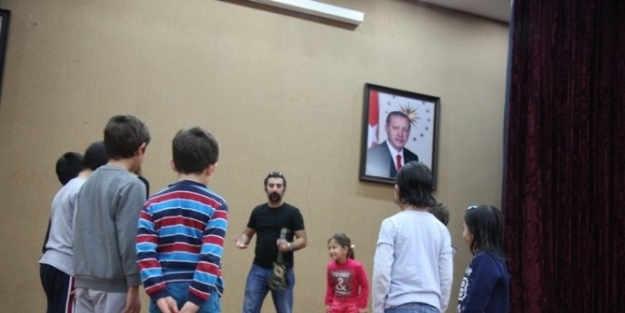 Müzikli Oyun Grubu Dersleri Başladı