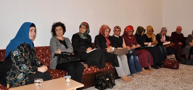 İnce Minareli Medresede Hanımlara Hadis Dersi