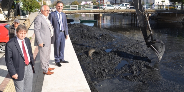Karsak Deresi'ne periyodik temizleme