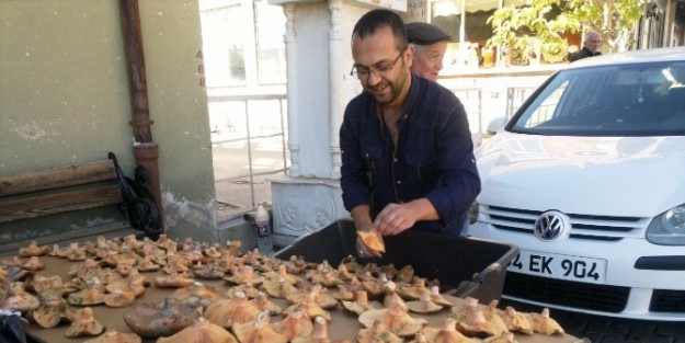 Otomobil Kaportasında Mantar Satışı