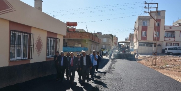 Ekrem Çetin Mahallesi Asfalt Çalişmalari Bitme Aşamasında