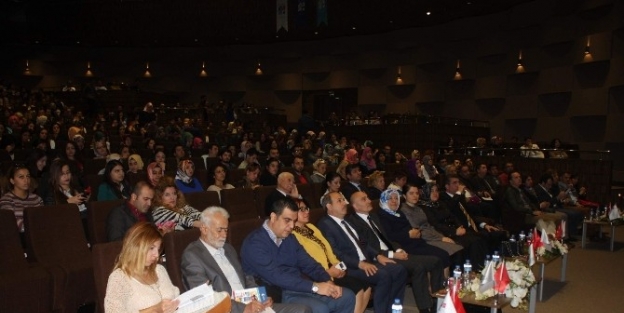 Hkü’de “psikoloji Gündemi 4” Sempozyumunda “bağımlılıklar” Ele Alındı