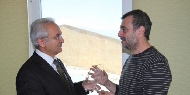 Sinemanın 100. Yılında En İyi Film Erzincan Dan Çikti