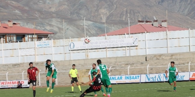 Erzincan Refahiye Spor Kendi Sahasında 2-0 Mağlup Oldu