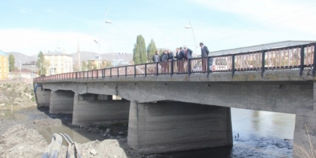 Başkan Köksoy, “tarihi Köprü Restorasyon Çalişmalari Bir Ay İçinde Tamamlanacak”