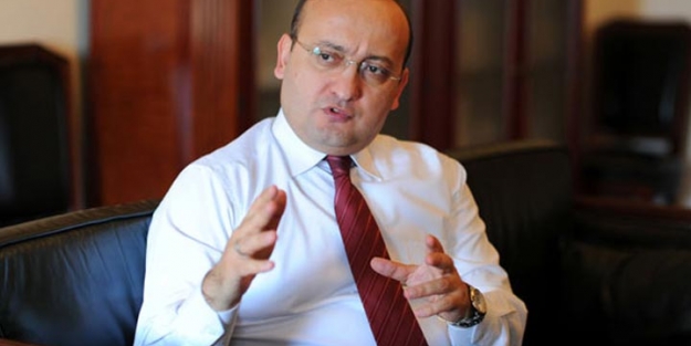 Yalçın Akdoğan: Öcalan tahrik etti!