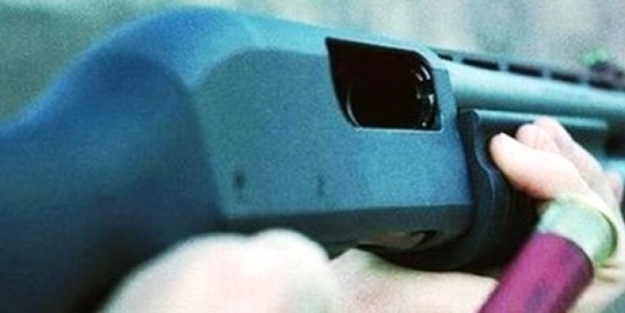 Uzun namlulu silahlarla kahveyi taradılar