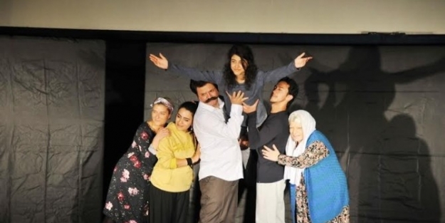 Öğrenciler Madde Bağımlılığına Karşı ’çetin Ceviz’ İle Uyarıldı