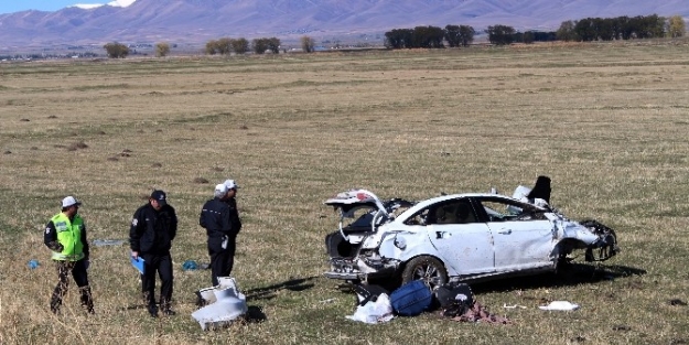 Düğün Dönüşü Feci Kaza:1 Ölü 5 Yaralı