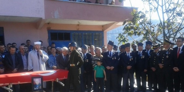 Kore Gazisi Askeri Törenle Son Yolculuğuna Uğurlandı