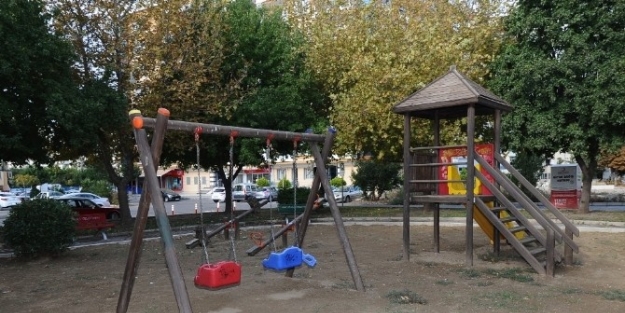 Karşıyaka’nın Parkları Çocuklara Emanet