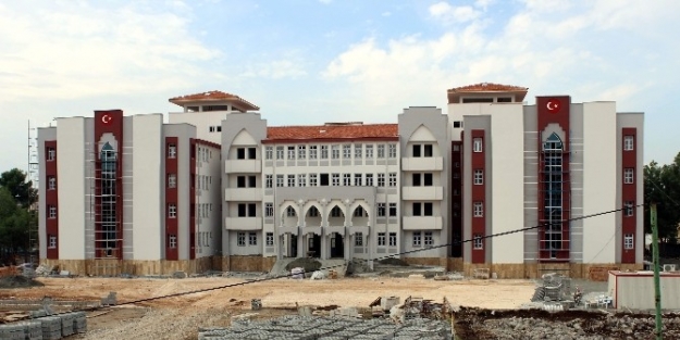 Bitirilmeyen Okul Binası Öğrencilerin Eğitimini Olumsuz Etkiliyor