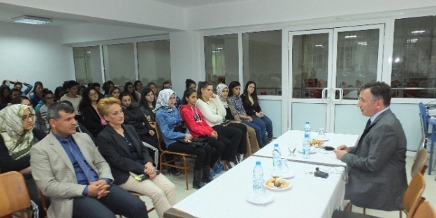 Kredi Ve Yurtlar Kurumunda Kariyer Günleri Başladı