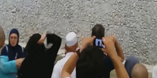 Şeytana iPhone atan hacı