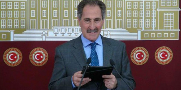 Ertuğrul Günay'dan yeni partiye katılacak mı?