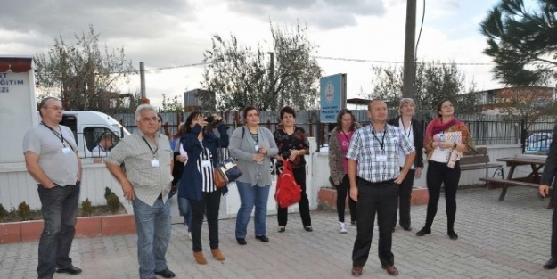 Edremit’te Romanlara Avrupa Standardı Eğitim