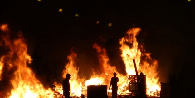 Kobani eylemlerine 16 gözaltı