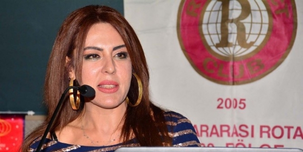 "iletişim, Medya Ve İş Dünyası" Konferansı