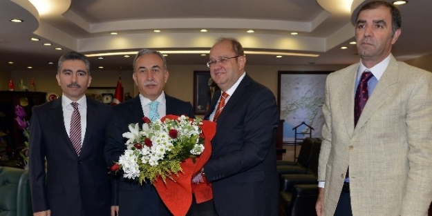 Ptt Başmüdürlüğü’nden Vali Büyük’e Ziyaret