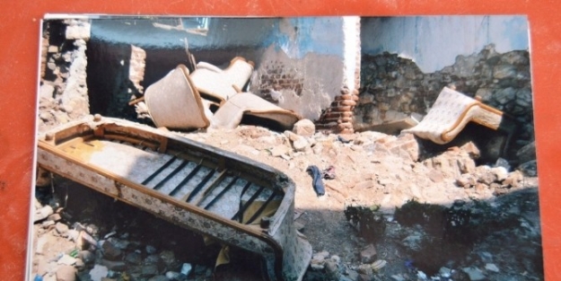 Ayvalıklı Avukattan Roman Mahallesine Hizmet Götürülmemesine Tepki