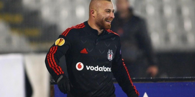 Gökhan Töre'den Beşiktaş'a şok!