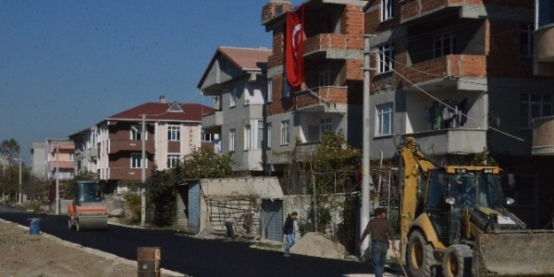 Kapaklı Belediyesi Yol Çalişmalari Devam Ediyor