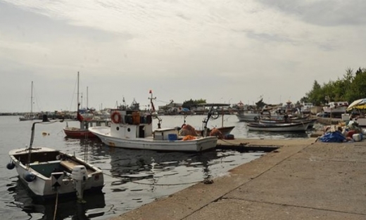 Denize düşen balıkçı kurtarılamadı