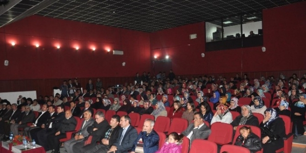 Sorgun’da “genç Sahabelerinin Örnek Hayatı” Konulu Konferans Düzenlendi