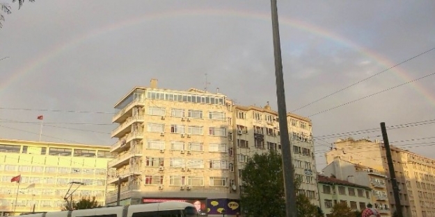 Eskişehir’de Gökkuşağı Büyüledi