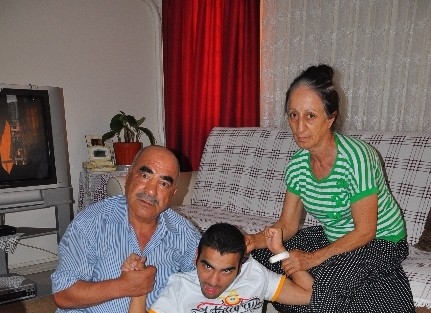 19 Yaşındaki Engelli Serhat Yardım Bekliyor