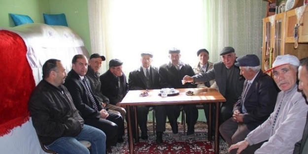 Ak Parti’ Den Hacılara Ziyaret