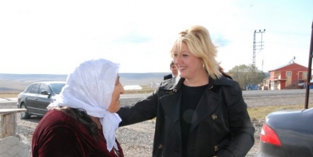 Vali Ahmet Deniz’in Eşi Olcay Deniz, Damal İlçesinde Ziyaret Ve Açılışlarda Bulundu