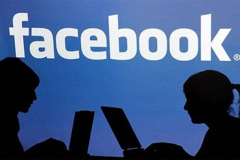 Facebook'a sohbet odaları geliyor!