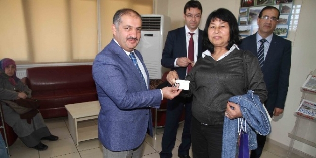 Yaralı Hayvan Koruma Eğitimi Kartları Verildi