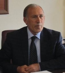 Türk Diyanet Vakıf-sen Erzurum Şube Başkanı Eyüp Arslan, Yaptığı Açıklamada Diyanet Sen’e Eleştirilerde Bulundu.