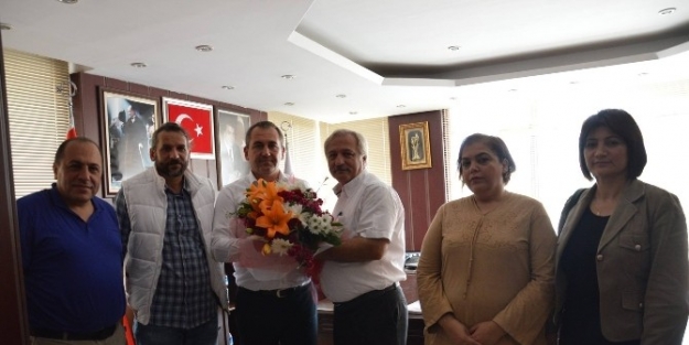 Berberler Ve Kuaförler Odası’ndan Metal-iş’e Ziyaret