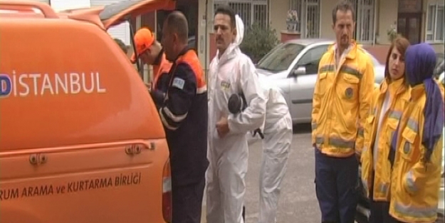 Pendik Postanesi'nde sarı toz paniği!