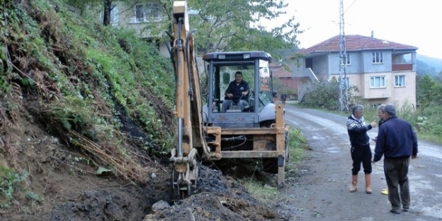 Göbü Köyü’nde Şebeke Suyu Çalişmalari Başladı